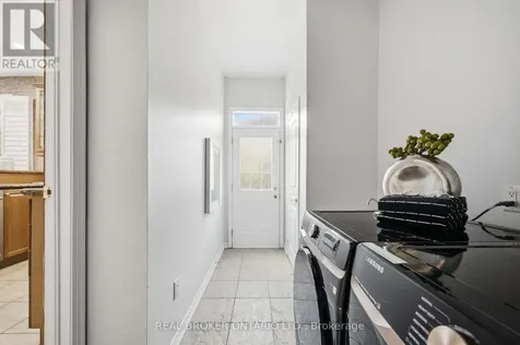 50 Robert Grundy Road Markham (cachet) ON L6C 3A3