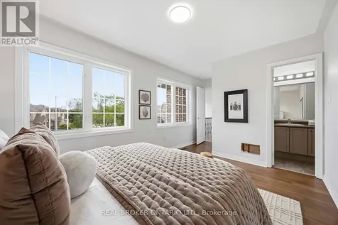 50 Robert Grundy Road Markham (cachet) ON L6C 3A3