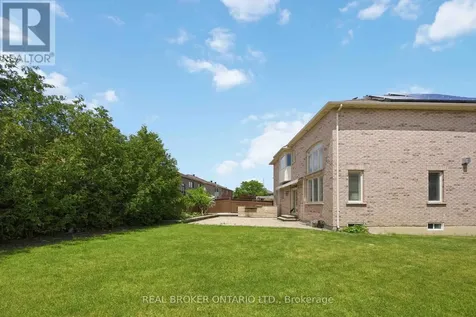 50 Robert Grundy Road Markham (cachet) ON L6C 3A3