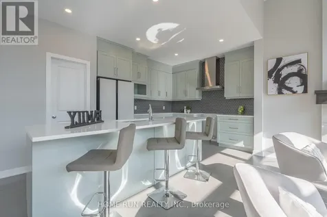 271 Ketchikan Crescent Ottawa ON K2T 0S2