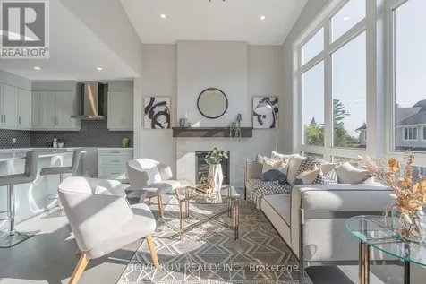 271 Ketchikan Crescent Ottawa ON K2T 0S2