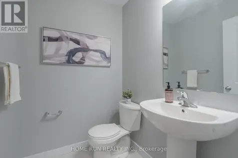 271 Ketchikan Crescent Ottawa ON K2T 0S2