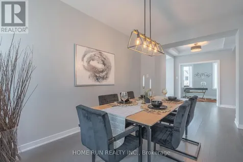 271 Ketchikan Crescent Ottawa ON K2T 0S2