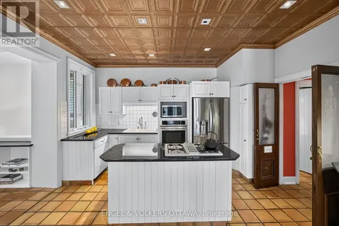 119 Strathcona Avenue Ottawa ON K1S 1X5