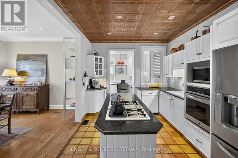 119 Strathcona Avenue Ottawa ON K1S 1X5