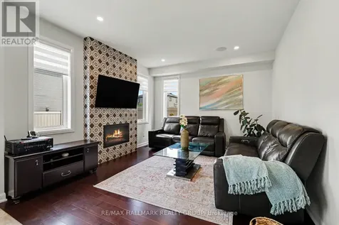 129 Robin Easey Avenue Ottawa ON K2J 6V4
