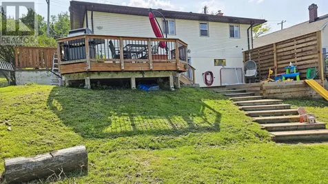 912 Ninth Street Kenora ON P9N 2T2