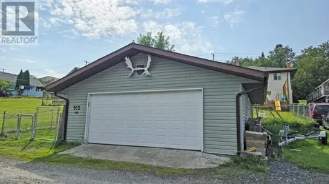 912 Ninth Street Kenora ON P9N 2T2