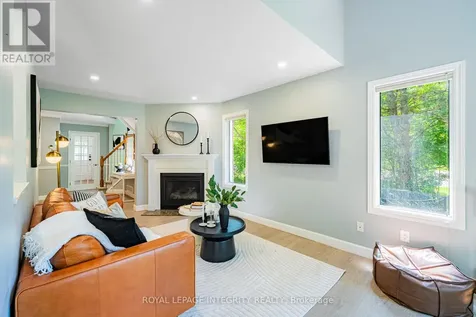 208 Blackdome Crescent Ottawa ON K2T 1A6