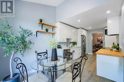 208 Blackdome Crescent Ottawa ON K2T 1A6