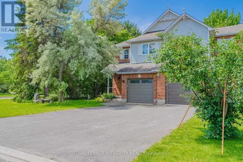 208 Blackdome Crescent Ottawa ON K2T 1A6