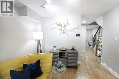 1815 Mccoy Avenue Burlington ON L7L 7L8