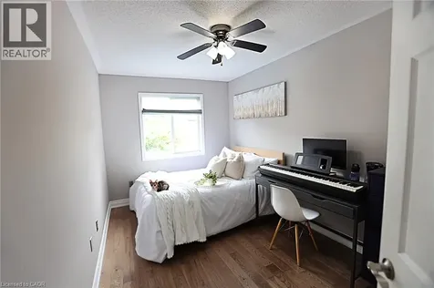 1815 Mccoy Avenue Burlington ON L7L 7L8