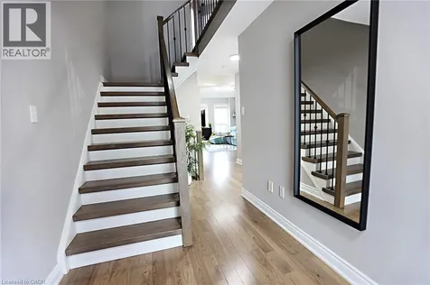 1815 Mccoy Avenue Burlington ON L7L 7L8