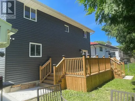 1962 Franklin Avenue West Sarnia ON N0N 1C0