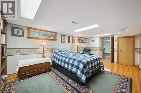 317 Pandora Avenue North Kitchener ON N2H 3E4