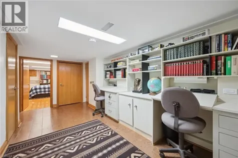 317 Pandora Avenue North Kitchener ON N2H 3E4