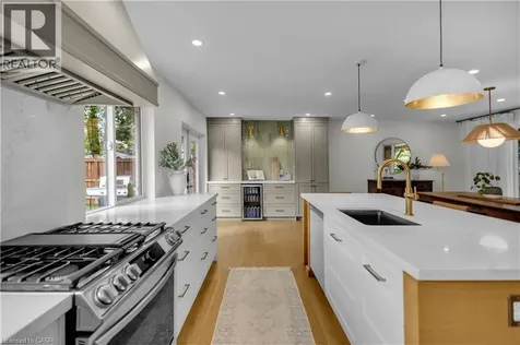5211 Tamarac Drive Burlington ON L7L 3N3