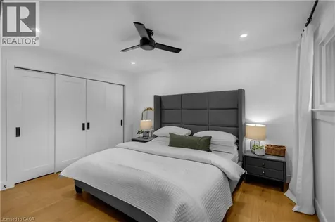 5211 Tamarac Drive Burlington ON L7L 3N3
