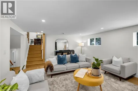 5211 Tamarac Drive Burlington ON L7L 3N3