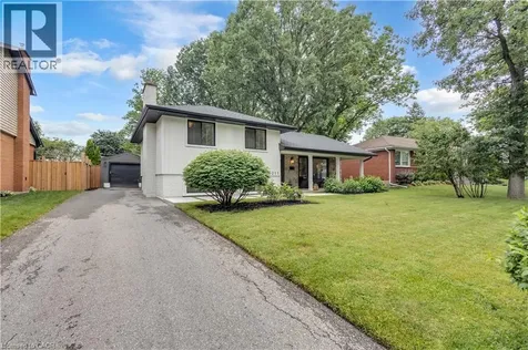 5211 Tamarac Drive Burlington ON L7L 3N3