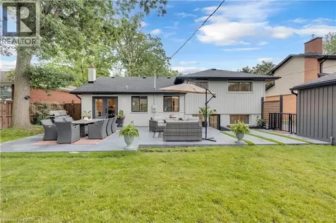 5211 Tamarac Drive Burlington ON L7L 3N3
