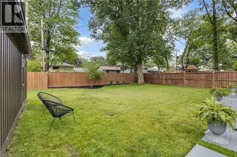 5211 Tamarac Drive Burlington ON L7L 3N3