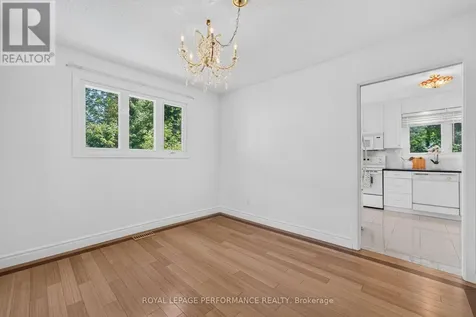 2365 Keystone Court Ottawa ON K1W 1B1