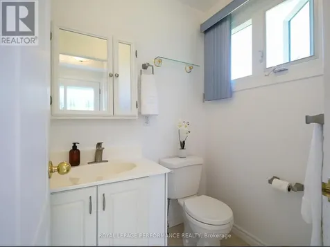 2365 Keystone Court Ottawa ON K1W 1B1
