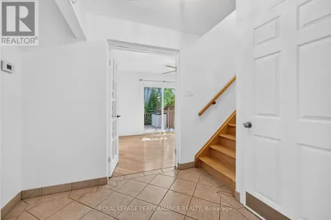2365 Keystone Court Ottawa ON K1W 1B1