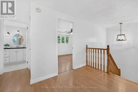 2365 Keystone Court Ottawa ON K1W 1B1
