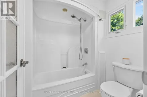 2365 Keystone Court Ottawa ON K1W 1B1