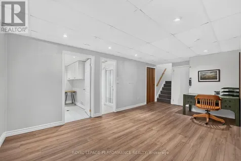 2365 Keystone Court Ottawa ON K1W 1B1