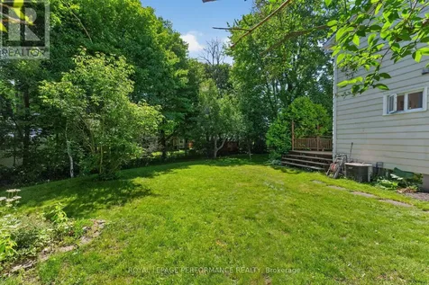 2365 Keystone Court Ottawa ON K1W 1B1