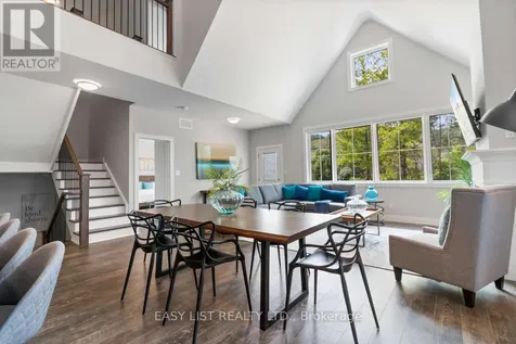 158 Courtland Street Blue Mountains ON L9Y 5L7
