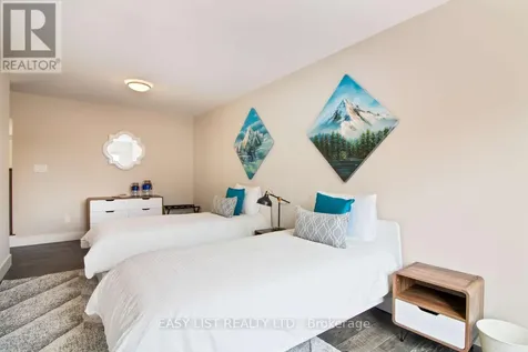 158 Courtland Street Blue Mountains ON L9Y 5L7