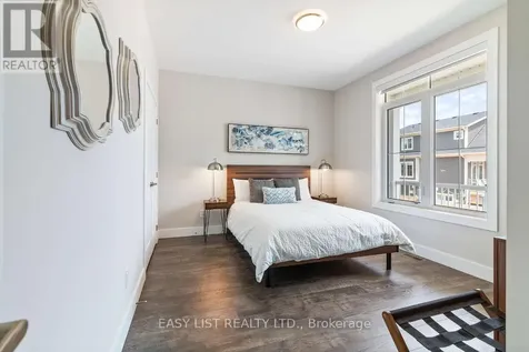 158 Courtland Street Blue Mountains ON L9Y 5L7