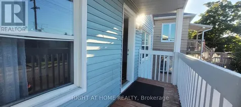 298 Montfort Street Ottawa ON K1L 5N6
