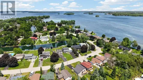 465 Mooney Crescent Orillia ON L3V 6R5