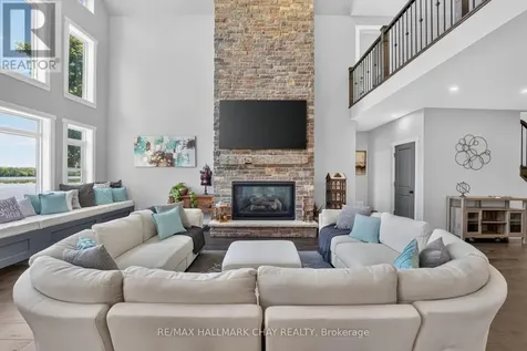 465 Mooney Crescent Orillia ON L3V 6R5