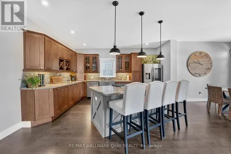 465 Mooney Crescent Orillia ON L3V 6R5