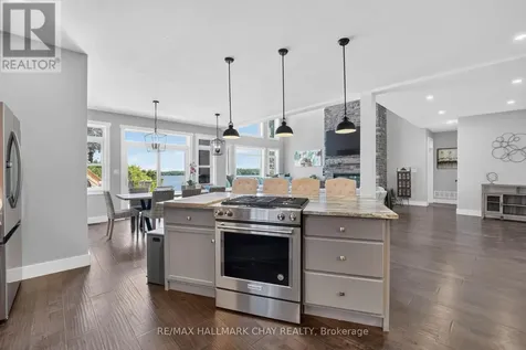 465 Mooney Crescent Orillia ON L3V 6R5