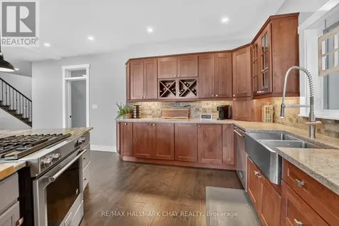 465 Mooney Crescent Orillia ON L3V 6R5