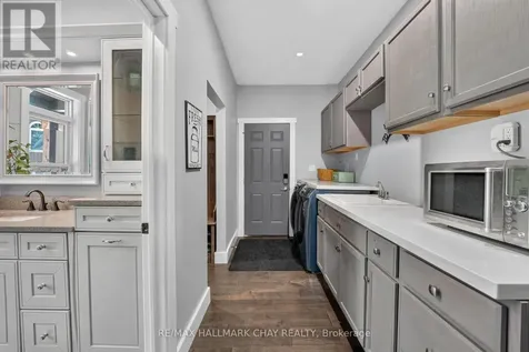 465 Mooney Crescent Orillia ON L3V 6R5