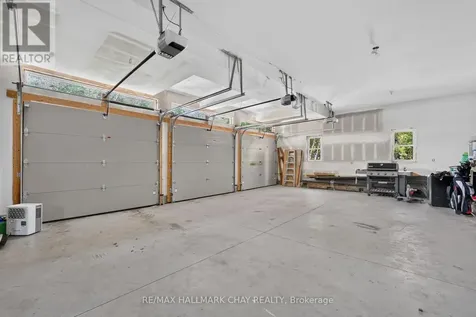 465 Mooney Crescent Orillia ON L3V 6R5