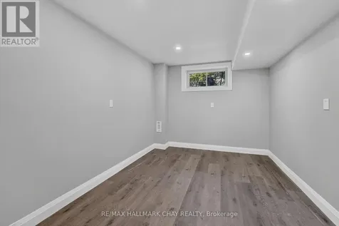 465 Mooney Crescent Orillia ON L3V 6R5