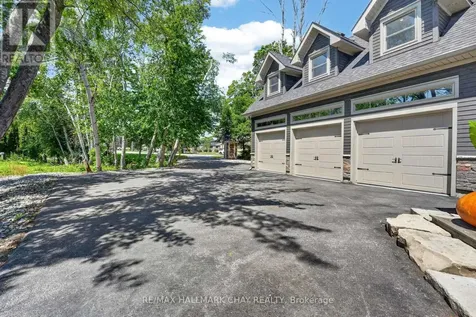 465 Mooney Crescent Orillia ON L3V 6R5