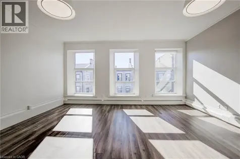 28 Main Street Cambridge ON N1R 1V4