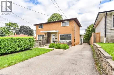 1027 Bernhardt Street Cambridge ON N3H 2X9