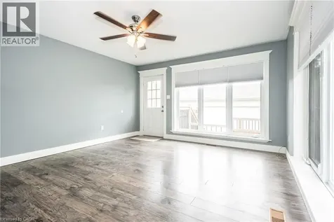 1027 Bernhardt Street Cambridge ON N3H 2X9